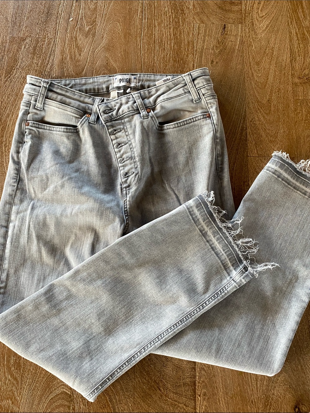 PAIGE Jeans “Cindy Crop” size 31